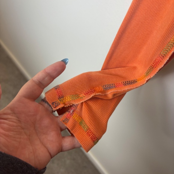 Urban Outfitters Cropped Orange Long Sleeve Top - Picture 5 of 6